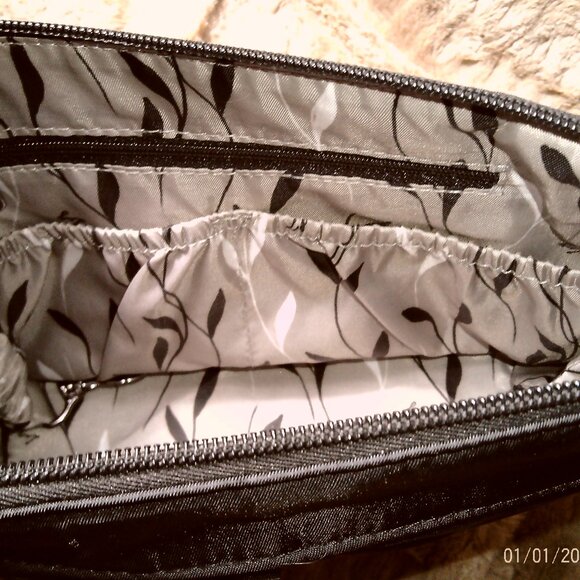 Black Lug Flare with Shoulder Strap - Crossbody Strap no Included - Picture 3 of 6